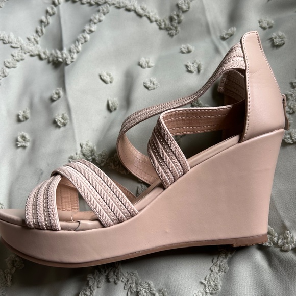 High heels - Picture 4 of 6